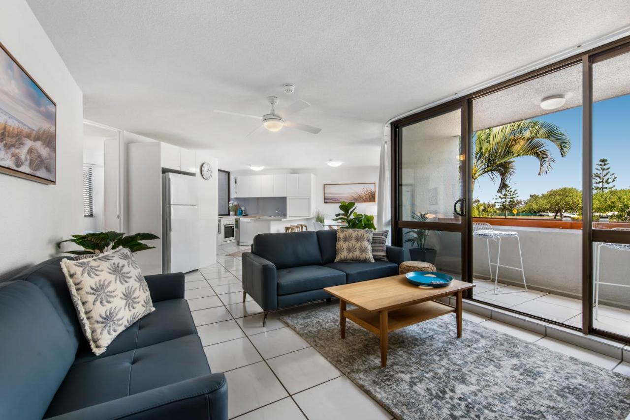 Mylos Holiday Apartments Alexandra Headland Exterior photo