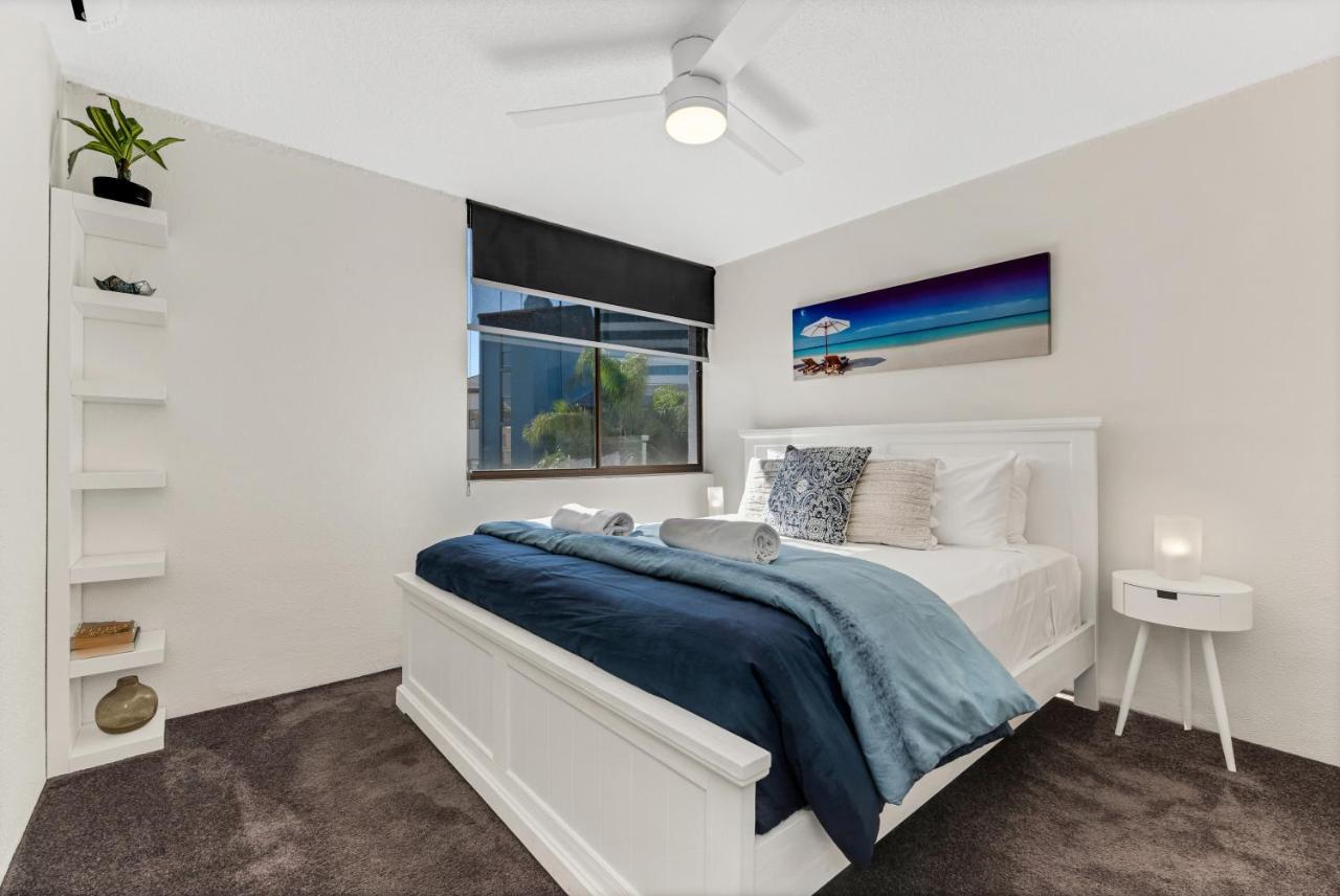 Mylos Holiday Apartments Alexandra Headland Exterior photo
