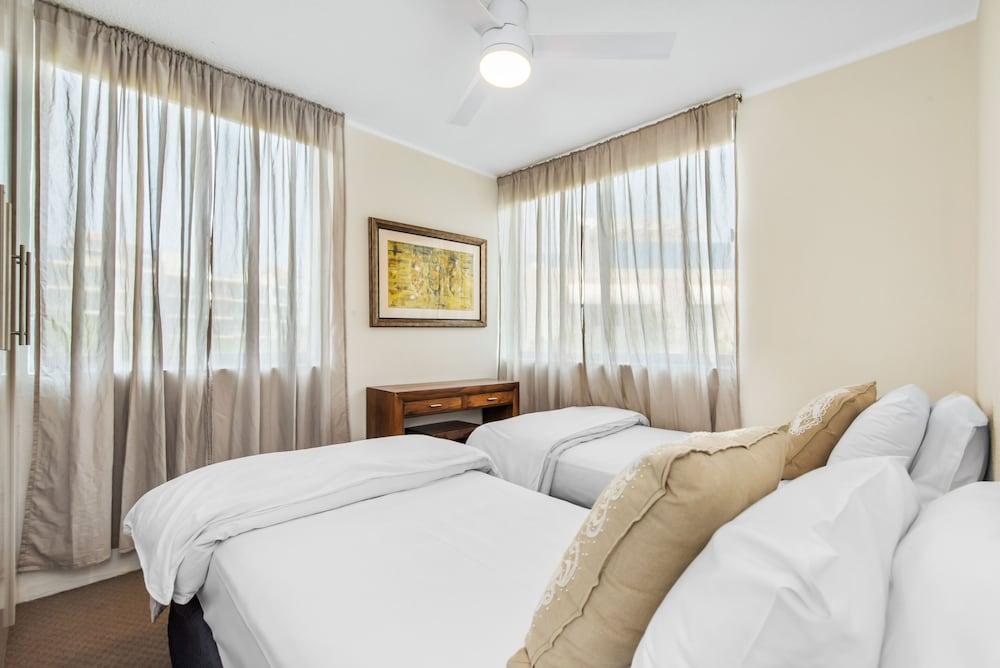 Mylos Holiday Apartments Alexandra Headland Exterior photo